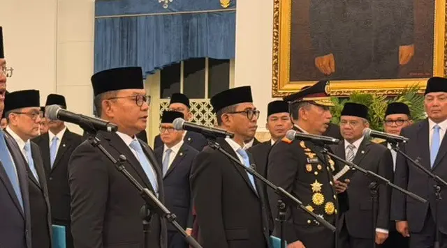 Reshuffle Kabinet, Prabowo Lantik 18 Menteri dan Pejabat